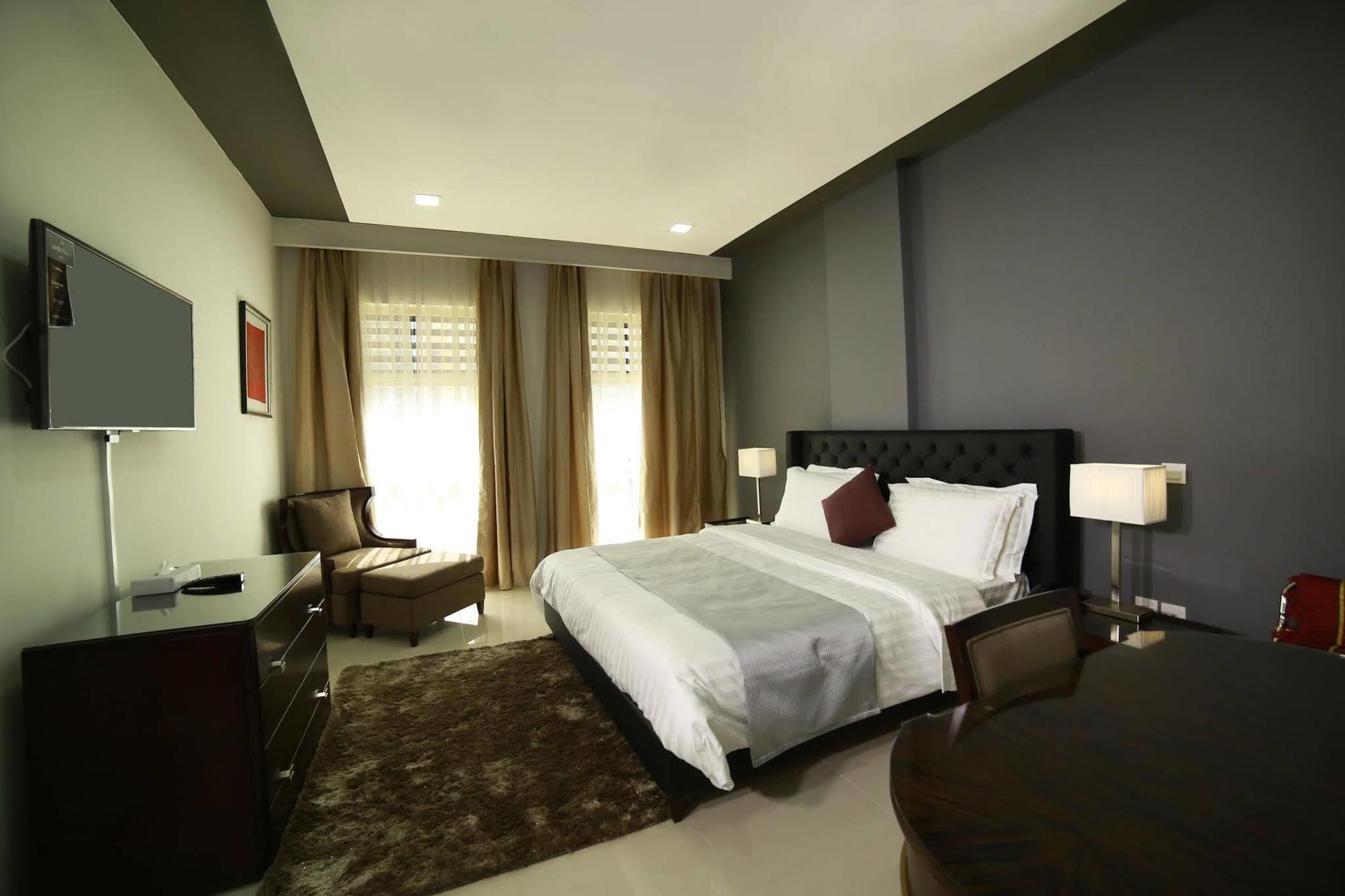Seef Avenue Suites Manama Exterior photo